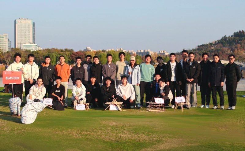 1765372930919348.jpg 图3+集体合影_resized.jpg